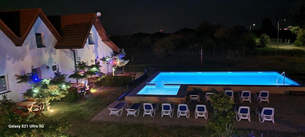 Aqua Fun Domki Z Basenem ดาร์โวโว ภายนอก รูปภาพ