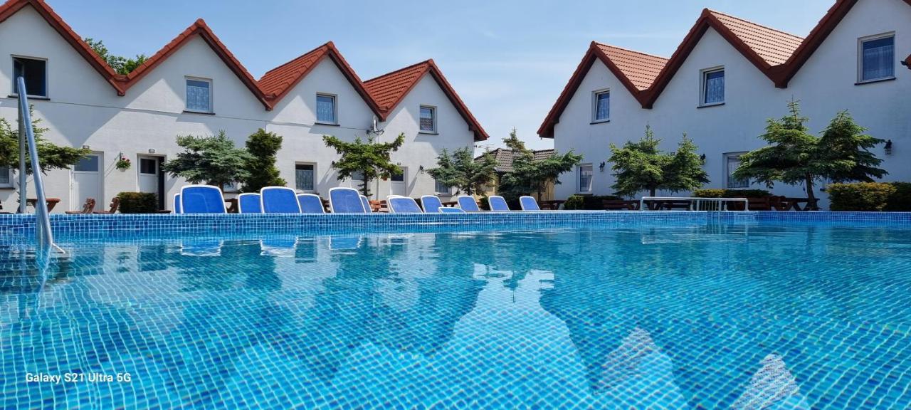 Aqua Fun Domki Z Basenem ดาร์โวโว ภายนอก รูปภาพ
